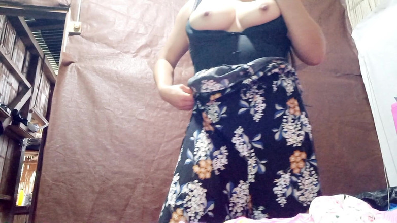 Martin13: Najbardziej poszukiwana laska w Indiach powraca! Bez cenzury cycki odbijają...