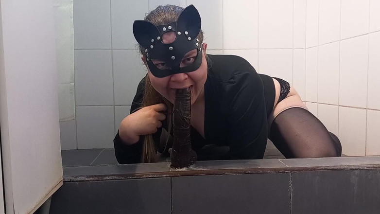 Elise Woods: Maricas curtindo garganta e cavalgando bbc