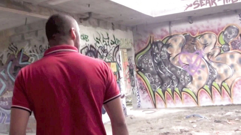 Crunch Boy: Französischer twink wird von arabischem bären XXL schwanz im jockstrap...