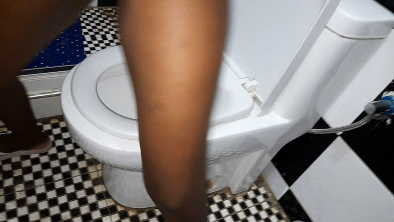 BMCs: Pissing Hot s mým mužem ve stejnou dobu