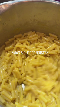 Late Night Foodie Fetish Friday