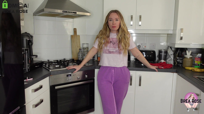 Brea Rose: 깡패에게 따먹히는 새엄마