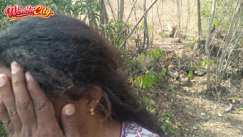 Magilmathi: Una calda storia d'amore all'aperto tamil