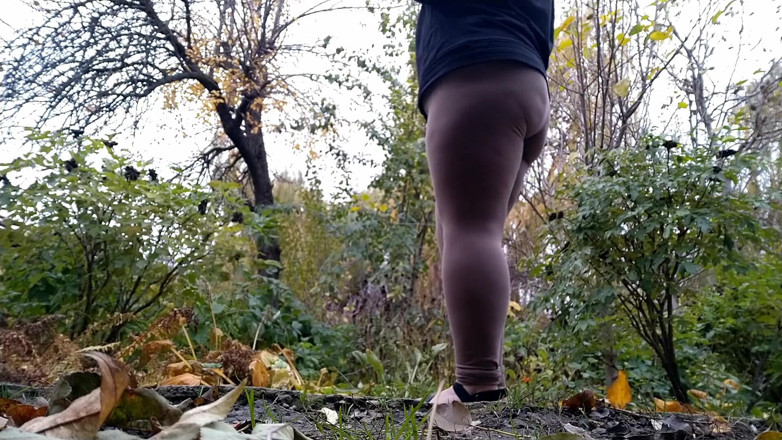 Elena: In a park full of people, milf gets her tight...