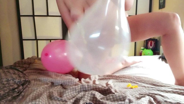 melu_world: 겸둥이 포니테일 소녀 블로우와 팝 풍선 - Bunny Looner