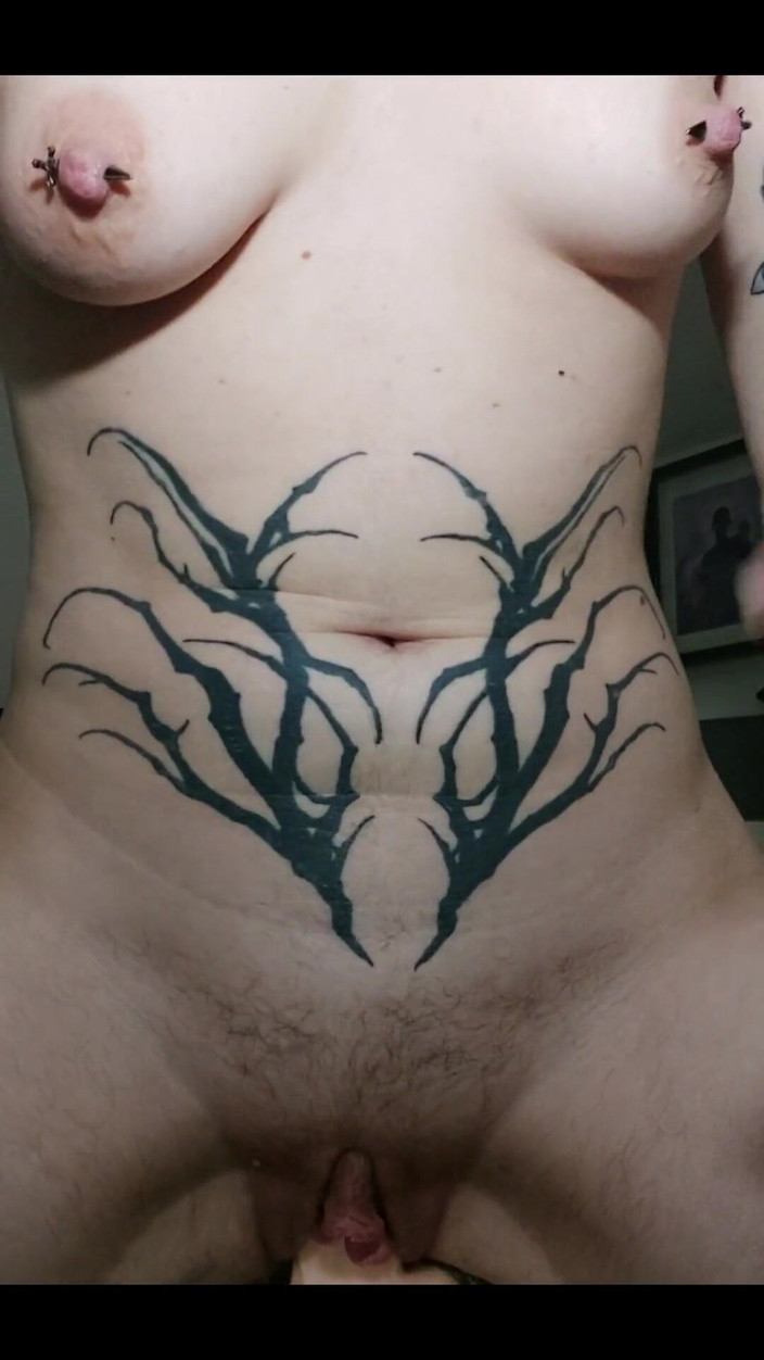 CherryOrchid: Mainan saya tidak mencukupi untuk pepek tamak saya