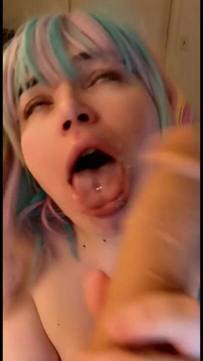 LexxiBakk: Dildo sucking clip from a custom