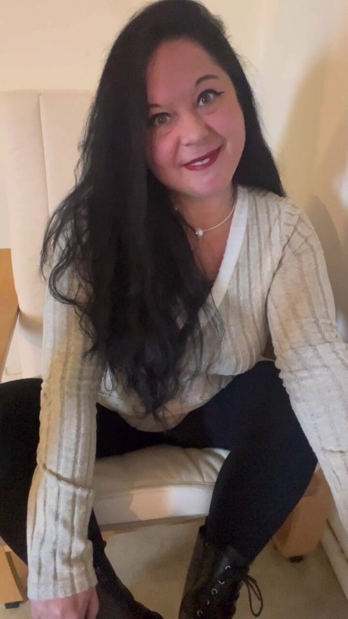 Maitresse Clara: Zadzwonię do twojej żony i opowiem jej wszystko!