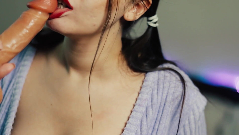PaXionfruit: Suck and lick my lovely dildo