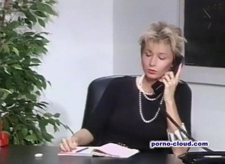 Porno Cloud: Audiție pentru un manager de top