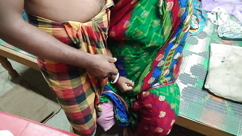 Cute Sunita: Rád jsem nechal svou nevlastní matku nahou