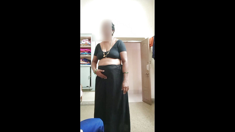 Porn films: 阿姨展示大头发阴户大胸部和屁股