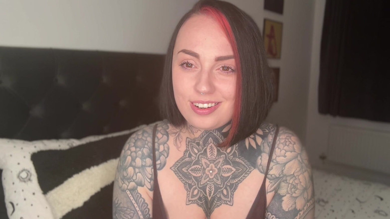 Miss Valentina: Gli uomini sono bi