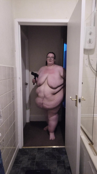 SSBBWLadyBrads: 8월 말에 벌거벗은 계량