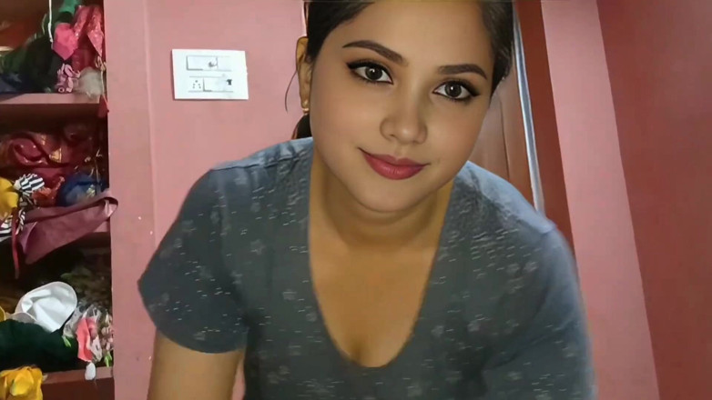Desisexqueen: Indian Beautiful Wife Calm Angry Husband with Massage