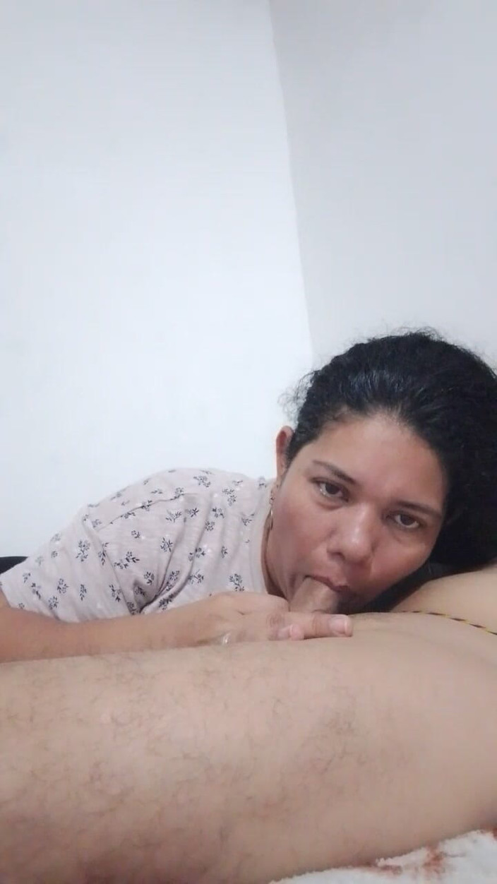 Valkyrieandluigy: pacar sampai tenggorokan dalam banget