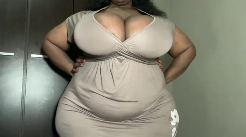 Legendary Booty Overdose: Moaning Black BBW Pleasures Herself in Bed
