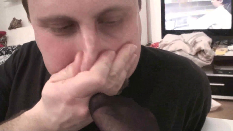 Foot Girls: Feet in pantyhose stuffed in slave's mouth