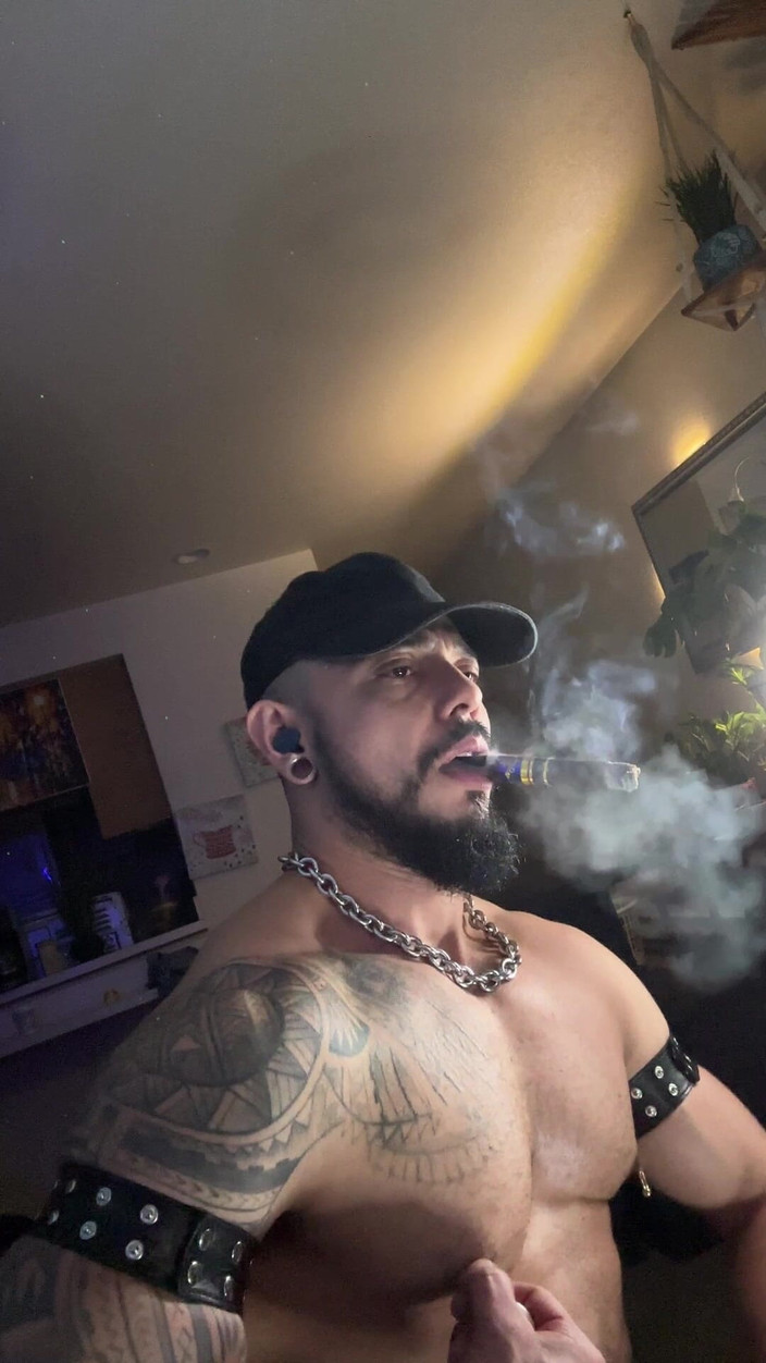 Reds and Muscles: 시가, 얘들 아 어? 좋아요..