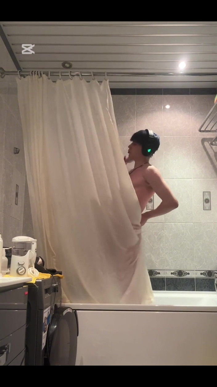 Air_Hans: 화장실의 차가운