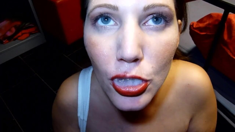 Viktoria Goo: Doublefucked and Facialized at the Nasty Doctor's Office