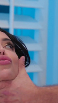 Yoga Babe Vanessa Sky Gets Her Sexy Pussy Pounded