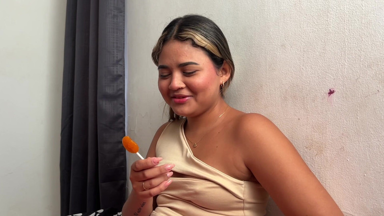 Yohamedi: Nevlastní sestra jedla sladkosti a pak mi vykouřila