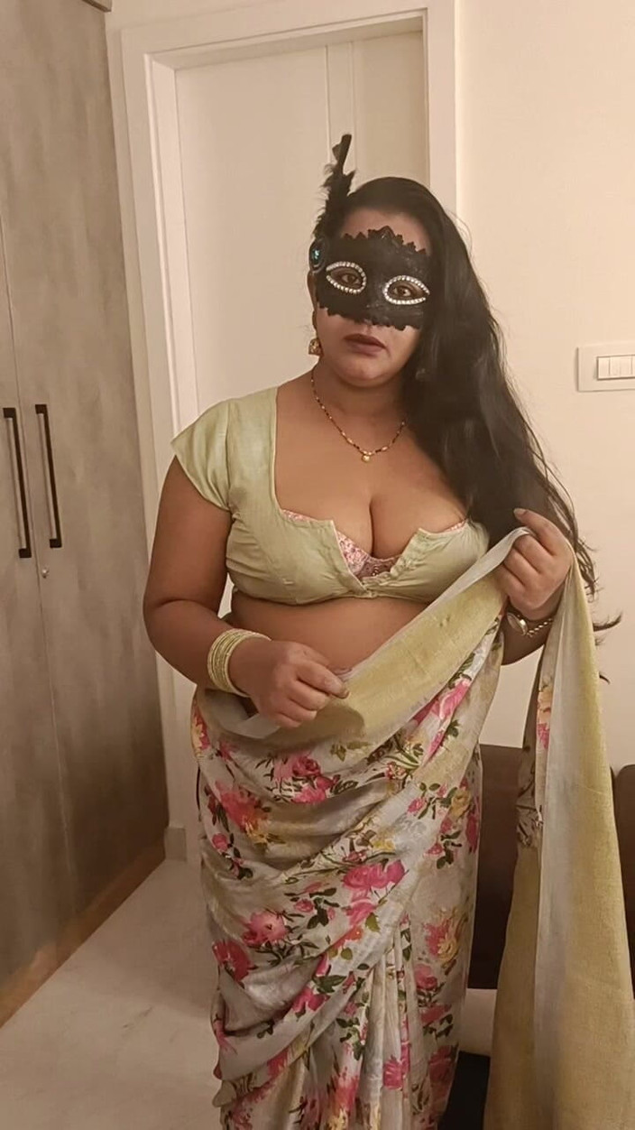 Spandana_Sweety: Telugu Model Spandana Fucks with Stepson