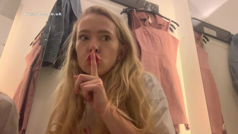 Brea Rose: ロッカールームアナル