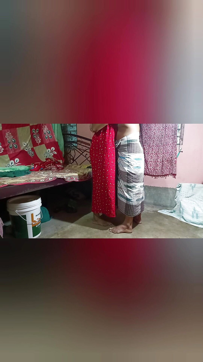 Pakhi0705: 我的前情房东结婚在午夜偷偷来了 - 知道我怎么样。（完整视频）