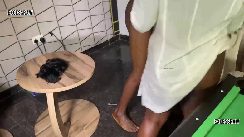 ExcessRaw: Jen jsem chtěl tichou snooker hru ... Změněné plány