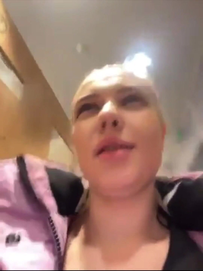 JuiceLussie: Fucking in the Fitting Room