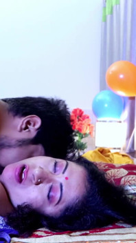 Hot Couple Enjoyed Their Anniversary Night with Amazing Sex