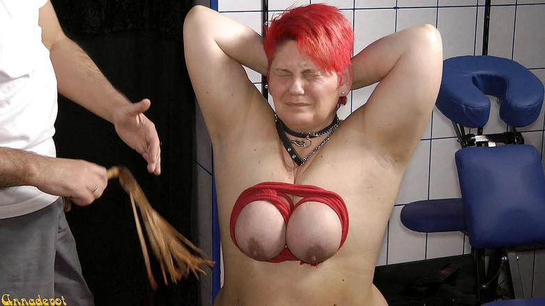 Anna Devot: Annadevot - 묶고 때리는 거유