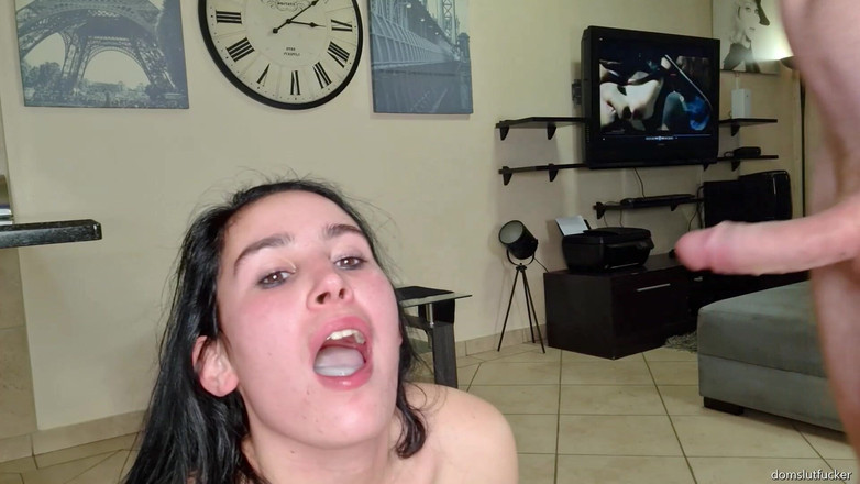 domslutfucker: Close-up facefuck pijpbeurt, klaarkomen in de mond, sperma spugen op...