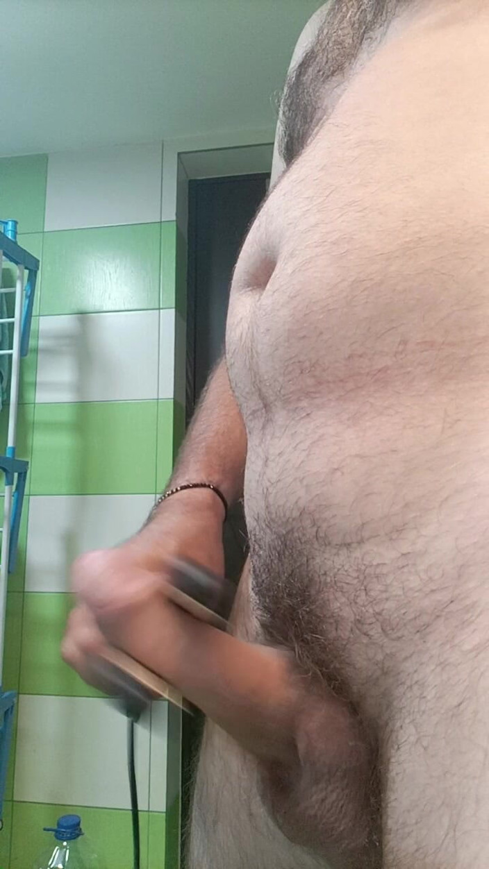 Largedick: Vždy nadržený a dychtivý po penisu