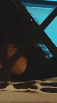 Un amant prend une vidéo de s'amuser avec ma femme dans une chambre d'hôtel