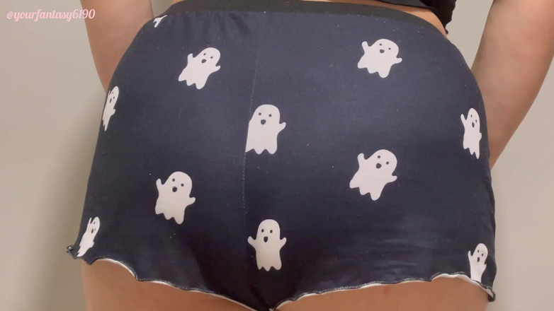 Your fantasy studio: Farting in phantoms shorts