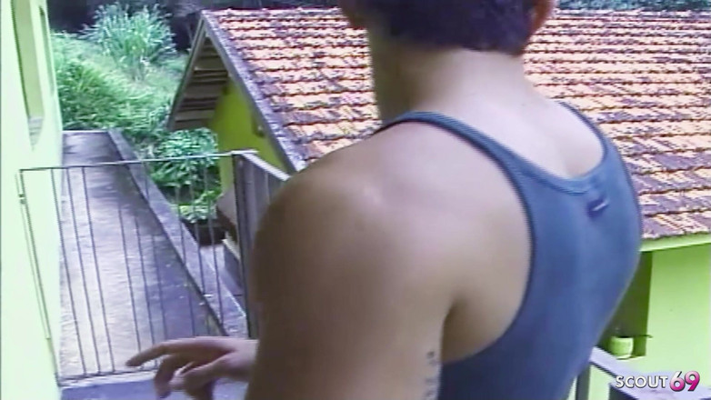 Shemale TS Collection: Blondynka Shemale na wakacjach zerżnięta analnie do orgazmu przez Big...