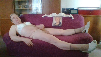 Andi Geil: On Sundays I Jerk off with Ilse's Bra
