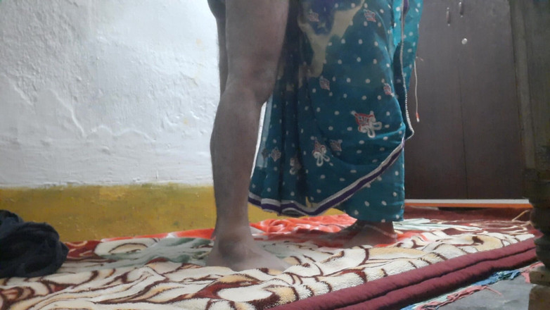 Busty Banuu: Žhavý románek s mladou služkou