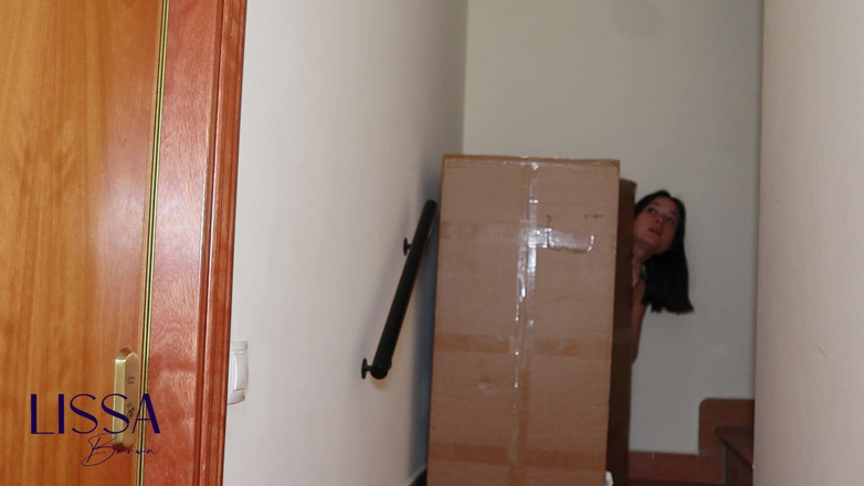 Lissa Brown: Kapılarım yakın ve odamdan kilitliyim