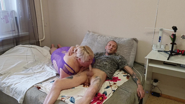 Zona901: Ibu mertua yang tidak dapat dipuas sentiasa mahu menghisap zakar...