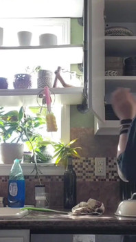 Cum and clean the kitchen with me