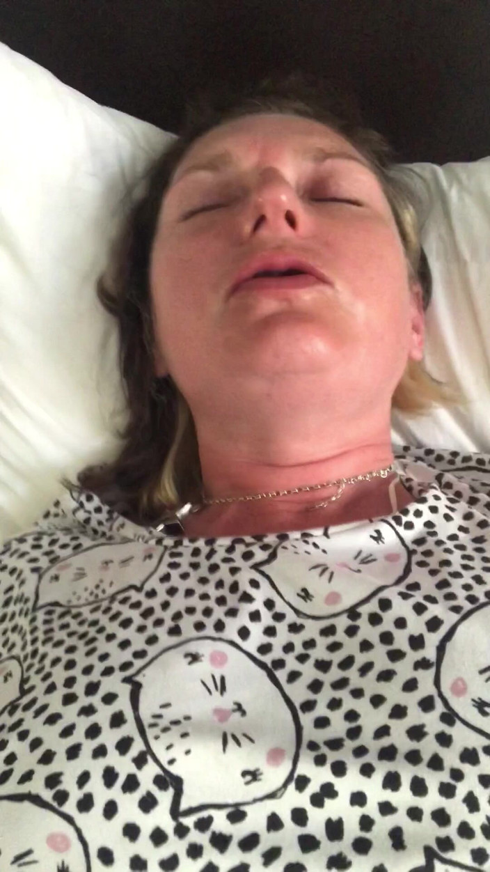 MistressWriggler: Můj Sexy, Zpocený Orgasmus Se Zkříženýma Očima