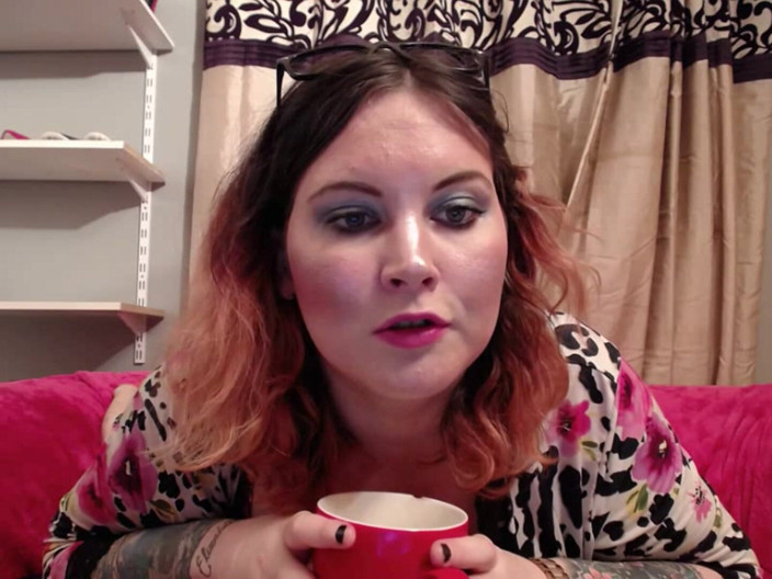 MissFFW: Bayan ffw buz küplerini kıvrarak seviyor