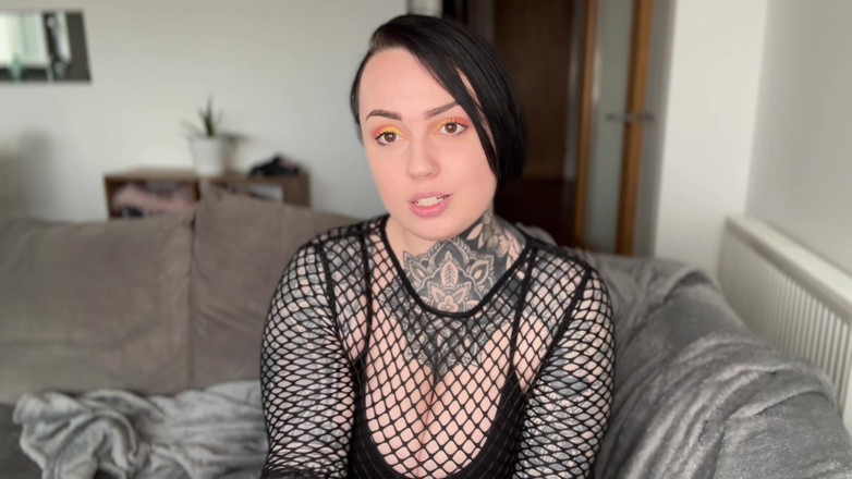 Miss Valentina: Fire Play CBT