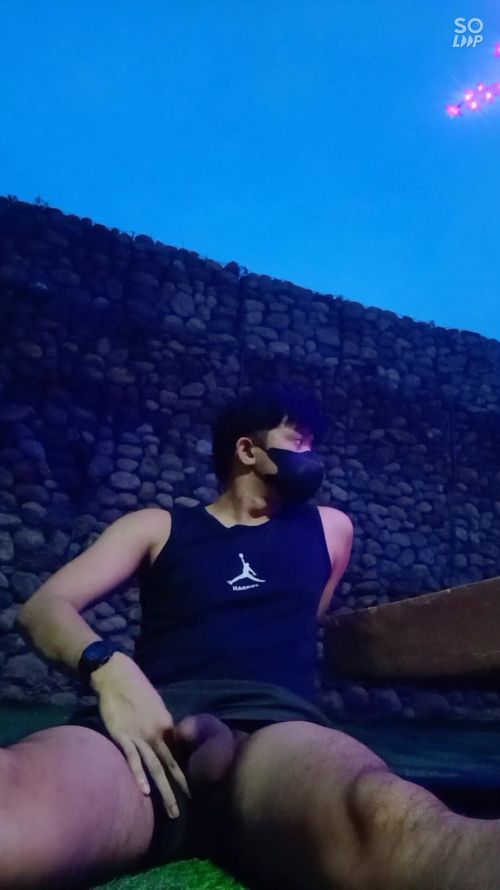 Rent A Gay Productions: Asian Twink Outdoor Session with Cumshot