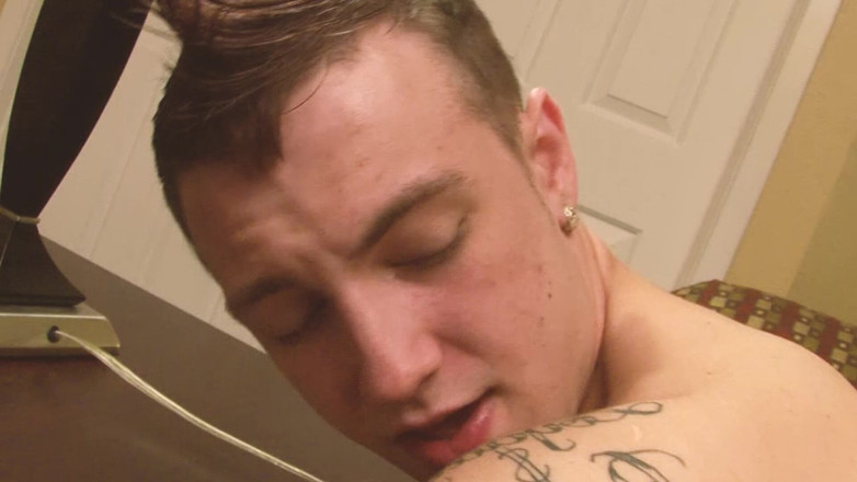 SEXUAL SIN GAY: Geile Bedienstete, szene-4_hot freunde masturbieren zusammen und enden mit ihren Ärschen...