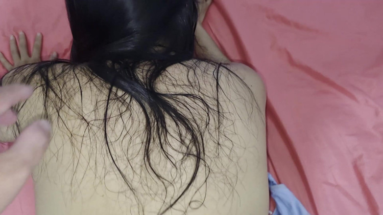 InsaciableX: Cewek itu ngasih aku hadiah terbaik yang akan kamu lihat...